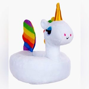 NWT-Rainbow unicorn plushie for dogs, perfect for summer
